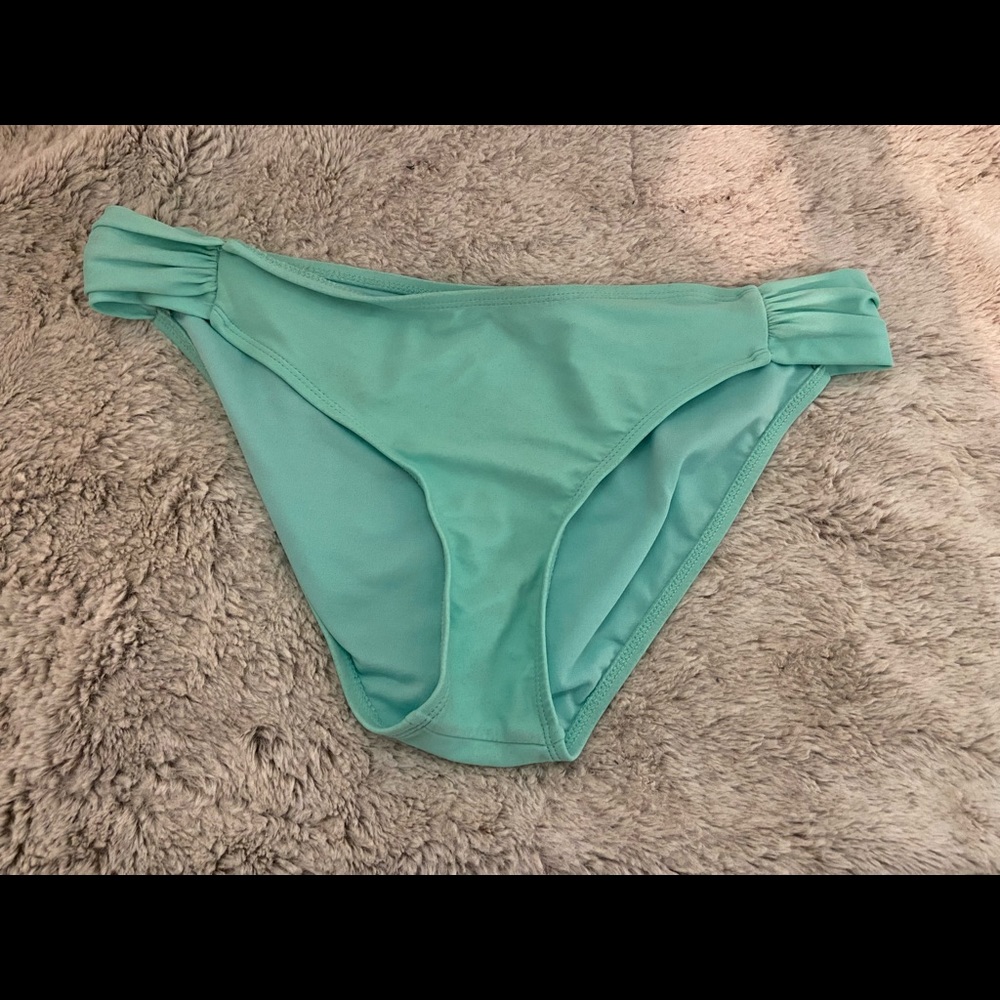 Women’s bikini bottom
